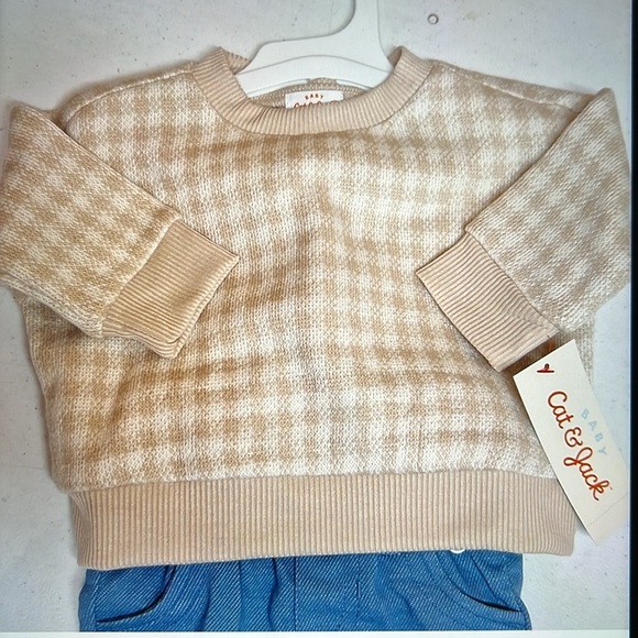 New Baby Gingham Sweater and Pants Set - Picture 5 of 12